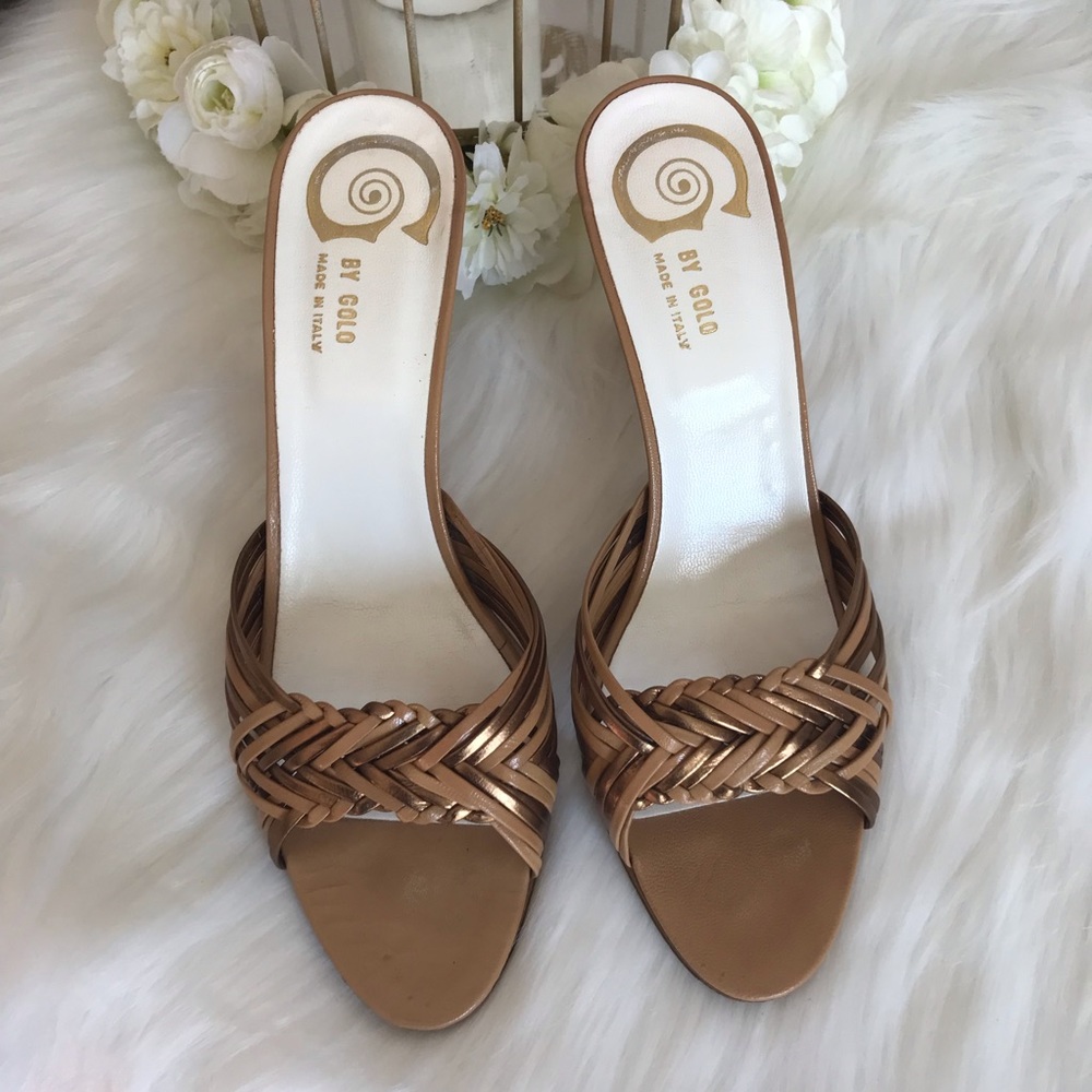 Beige and gold braided shoes